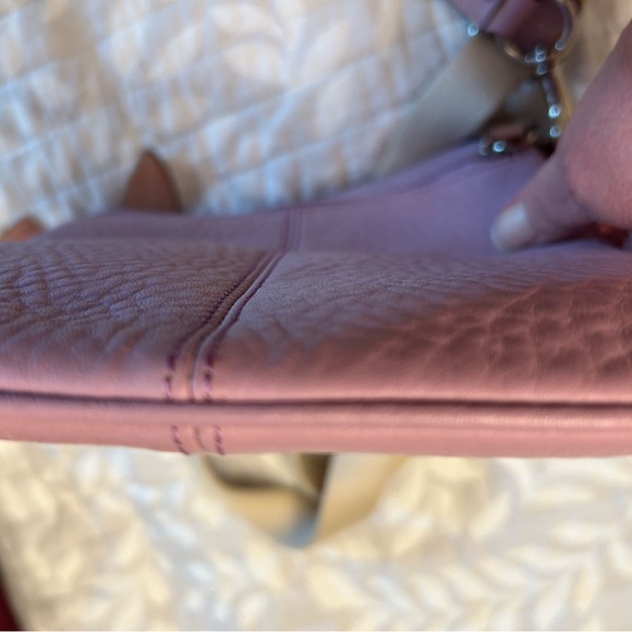 Vintage Coach Pebbled Leather Crossbody Bag -Small - Picture 16 of 16